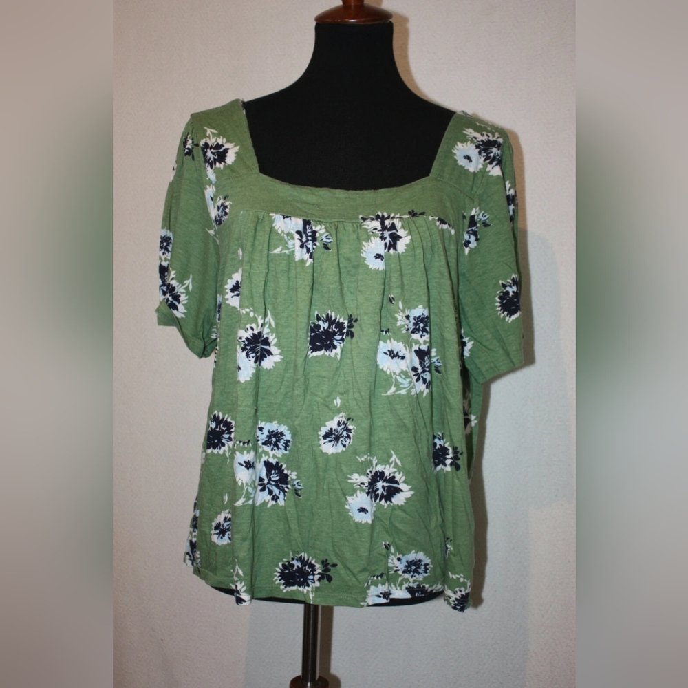 10 Pieces Wholesale WOMENS Box